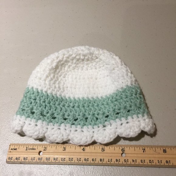 Hand Knit Baby Infant Hand Knit Hat - Picture 5 of 5